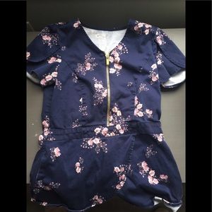 Jaanuu xs scrub shirt